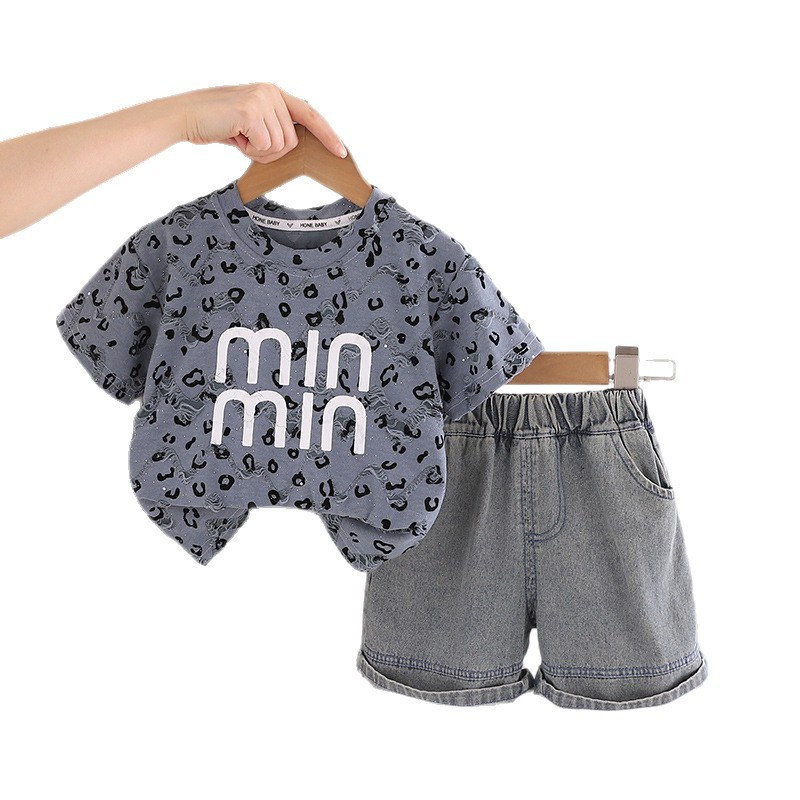 Short sleeved letter round neck top and shorts set