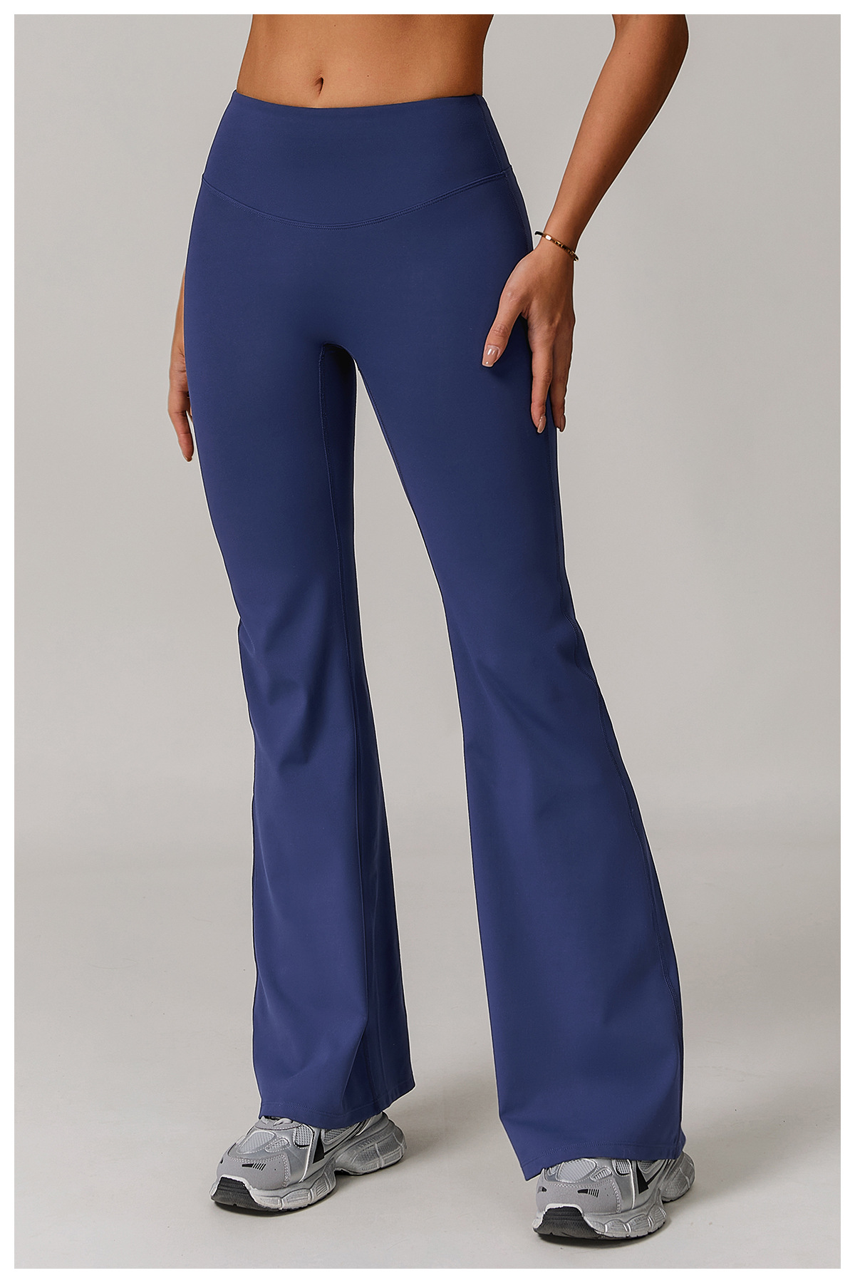 Women's High-Waist Flared Fitness Pants – High-End Black