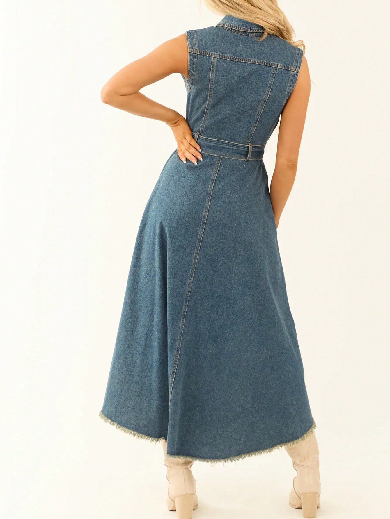 Women's Sleeveless Denim Dress – Outfit Styling Inspiration