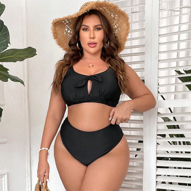 Women's Plus Size Hollow-Out Vacation Swimsuit