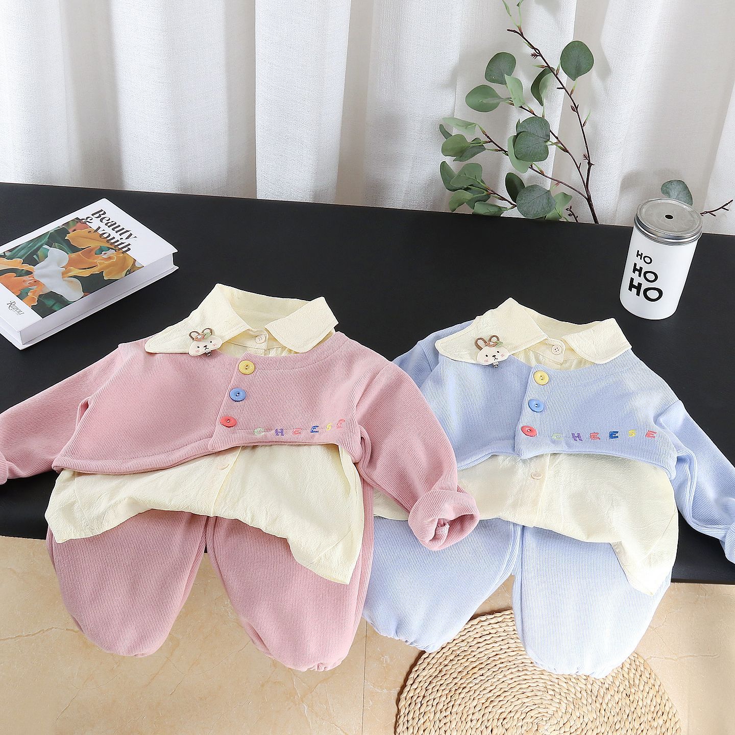 Long sleeved three piece autumn baby clothing