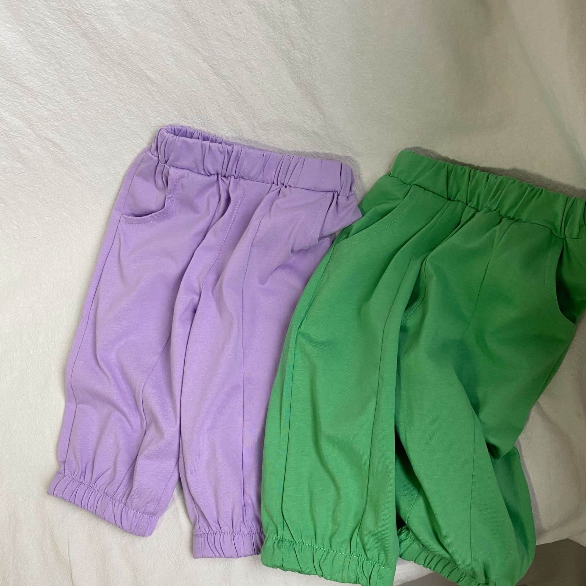 loose cargo pants