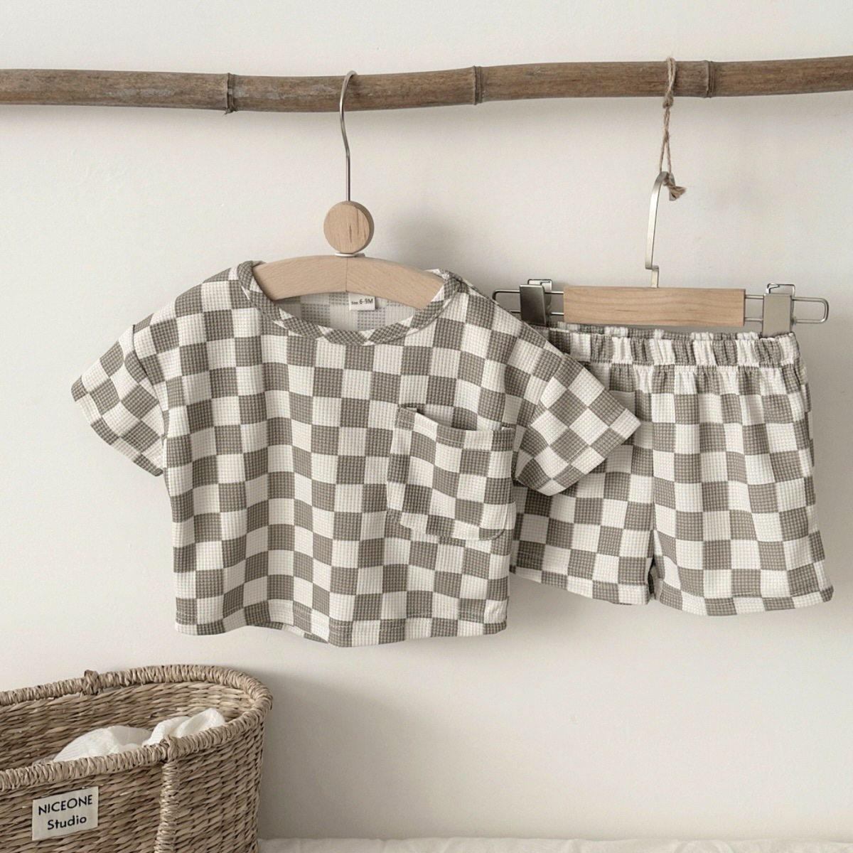 Two piece set of checkered printed short sleeved shorts