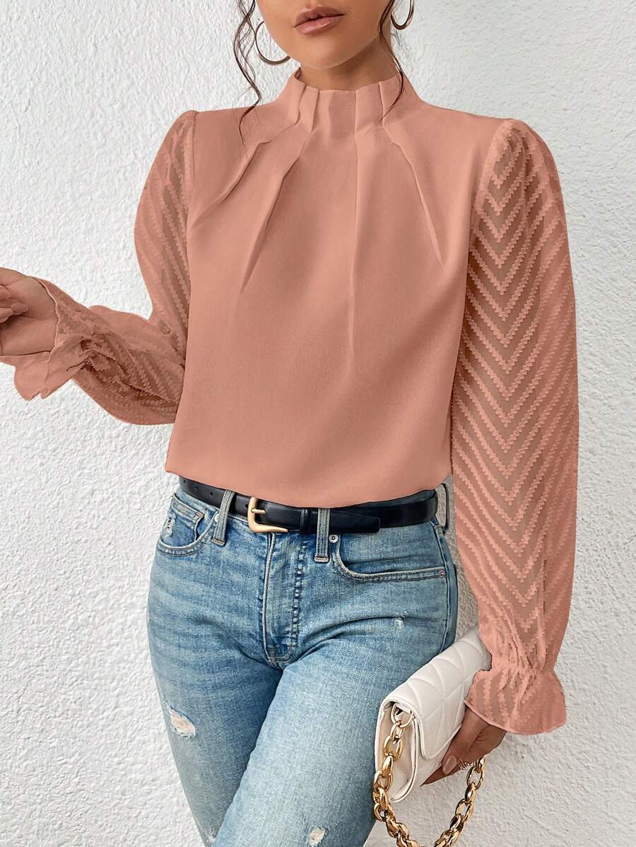 Women's wave pattern sleeve blouse packaging and overview