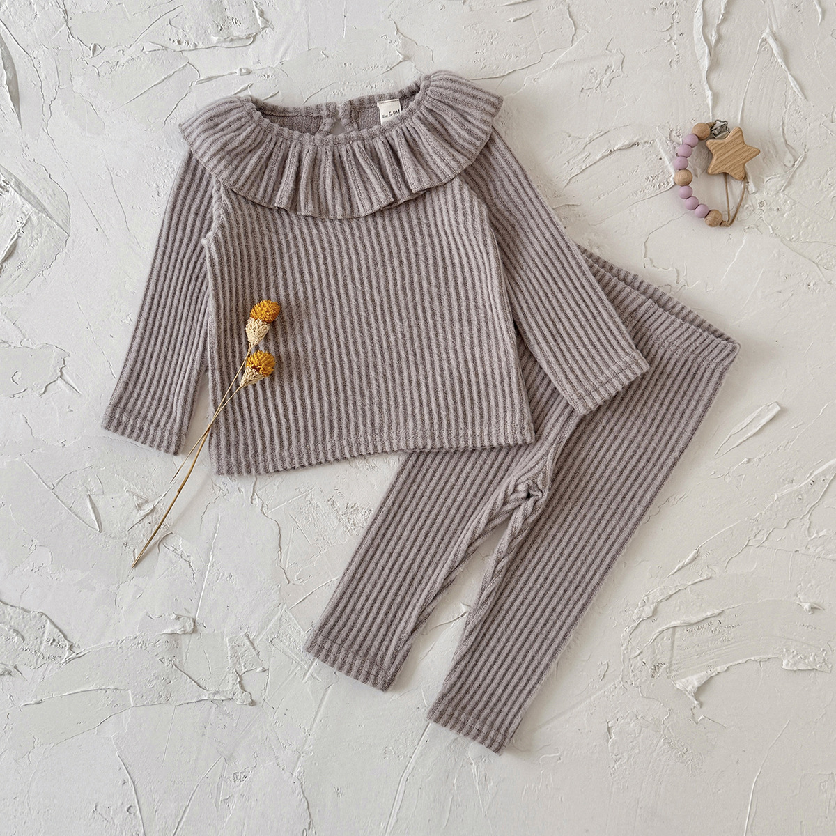 Two piece ruffled long sleeved+slim fit long pants knit set