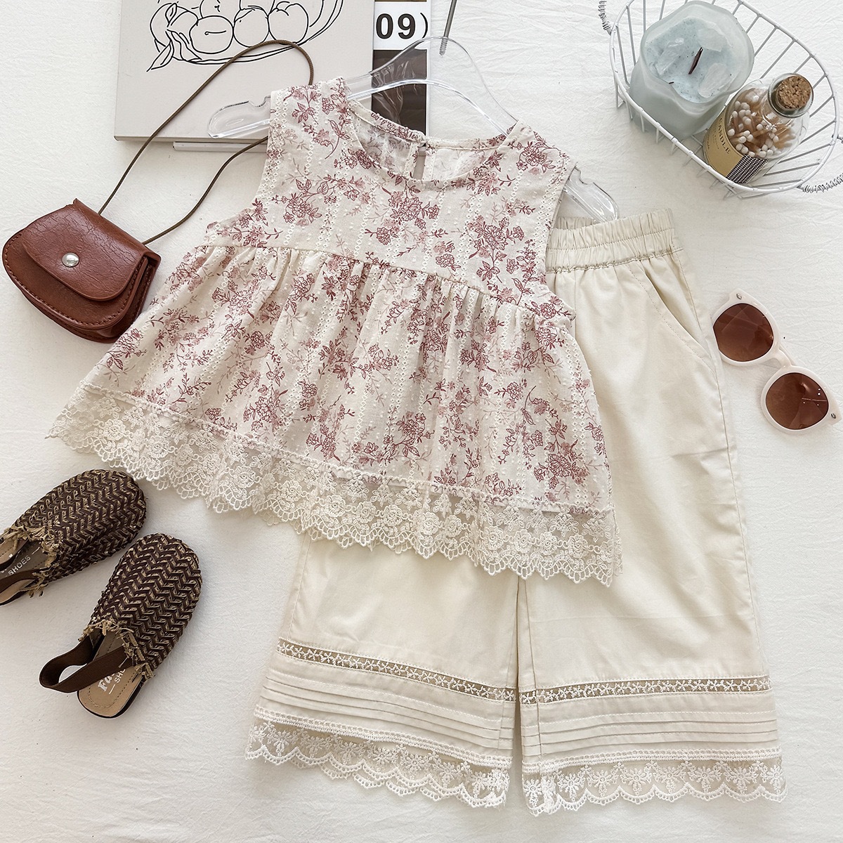 Floral Print Two-Piece Set for Girls, Sleeveless Lace Trim Top Wide Leg Pants, Vintage Casual Outfit