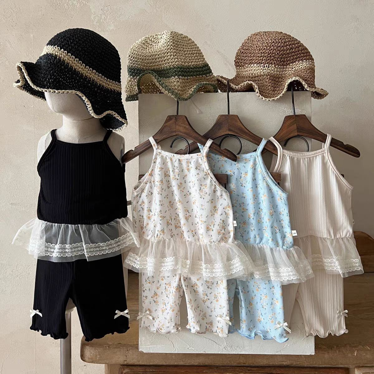 Lace suspender two-piece set with bow tie