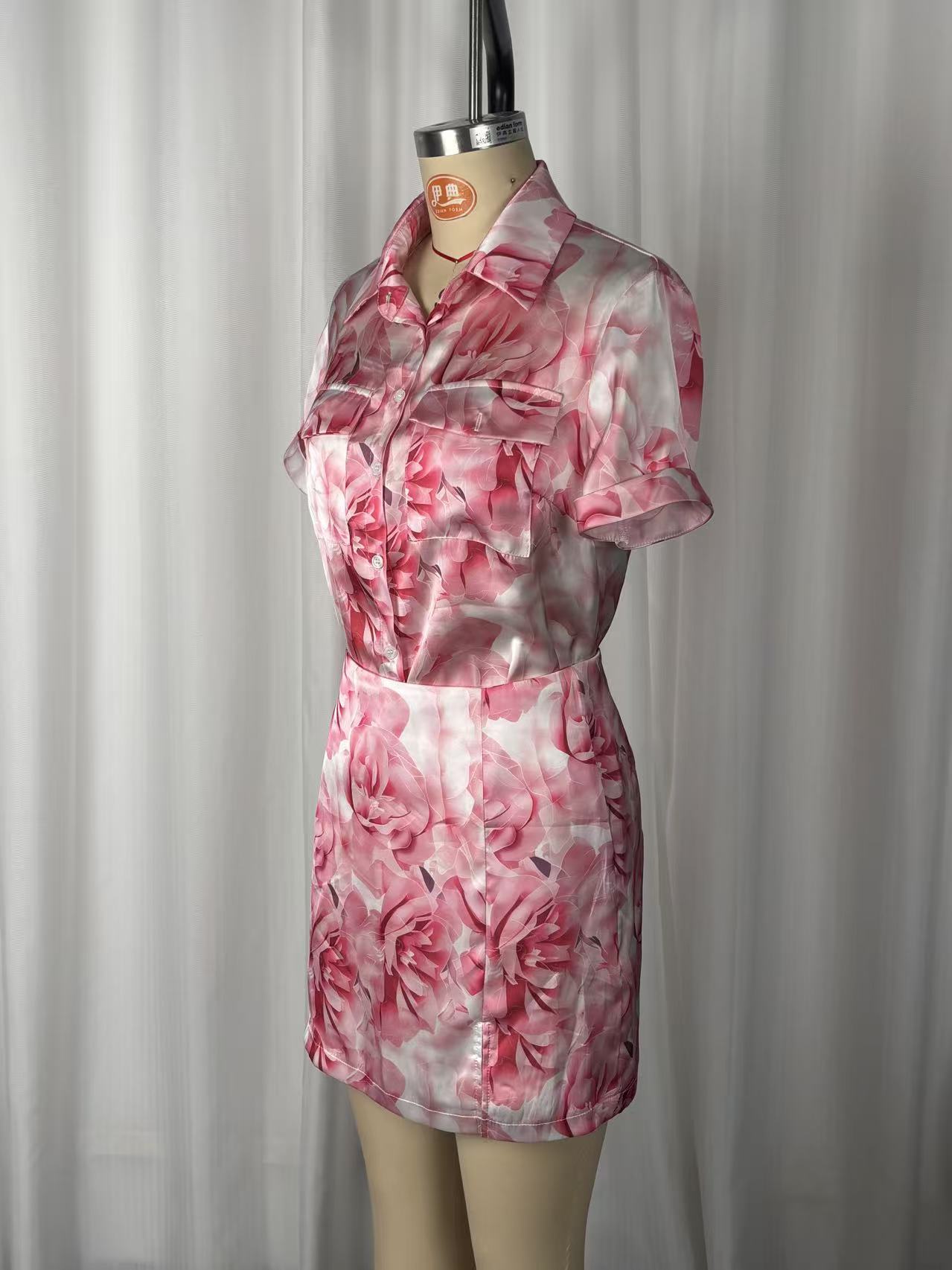Floral print co-ord set – rose pattern short sleeve shirt and slit skirt