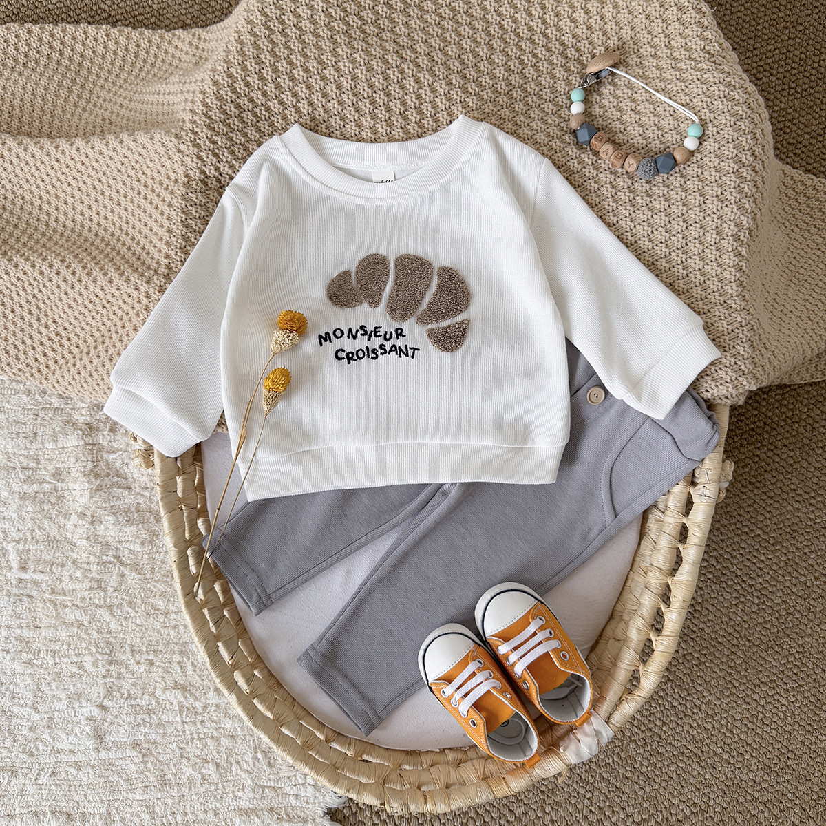 Towel embroidered croissant hoodie with cloth embroidery round neck top+solid color pants
