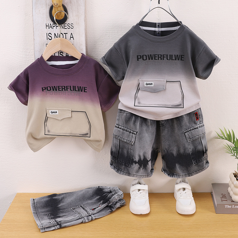 Short sleeved two-piece set for children in summer clothing