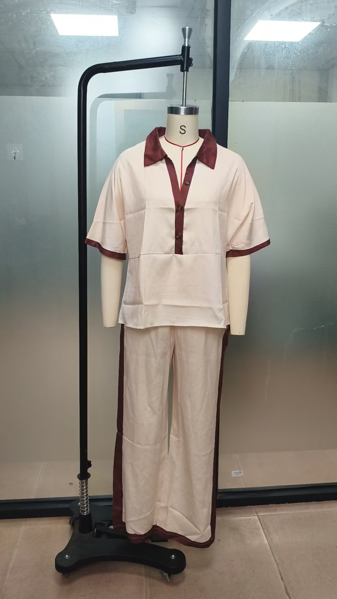 Women's V-neck contrast trim two-piece set lifestyle photo
