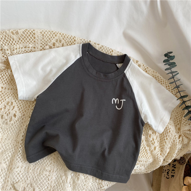 Letter printed short sleeved shirt