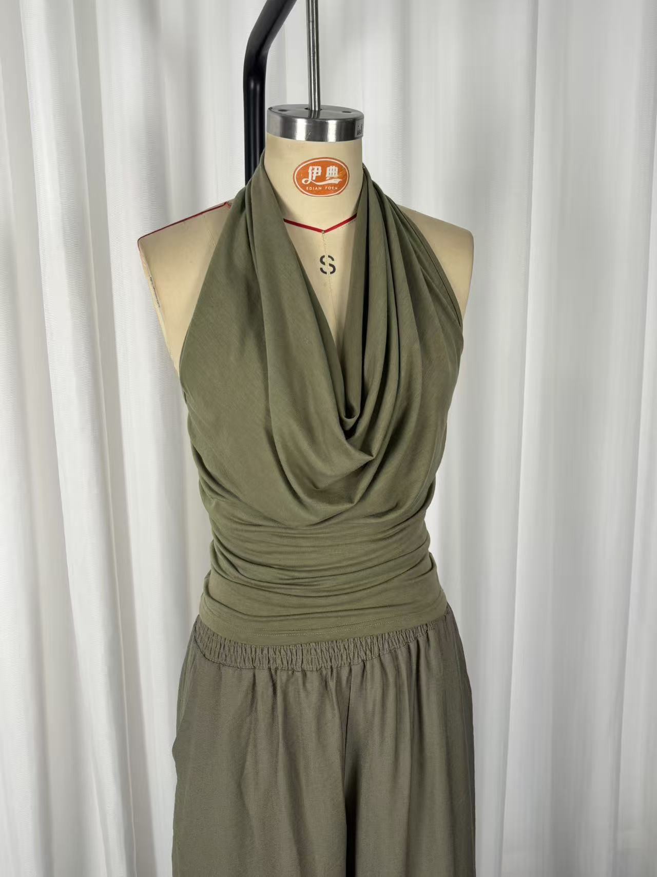 Women's casual co-ord set green – halter neck top and loose pants two-piece