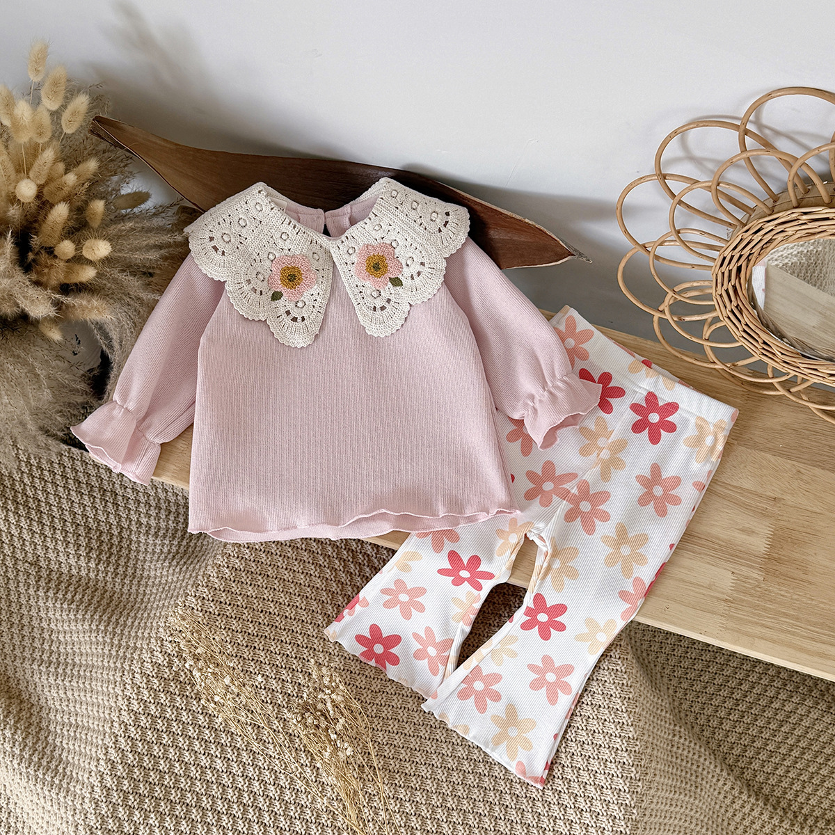 Lace collar top set versatile two-piece set