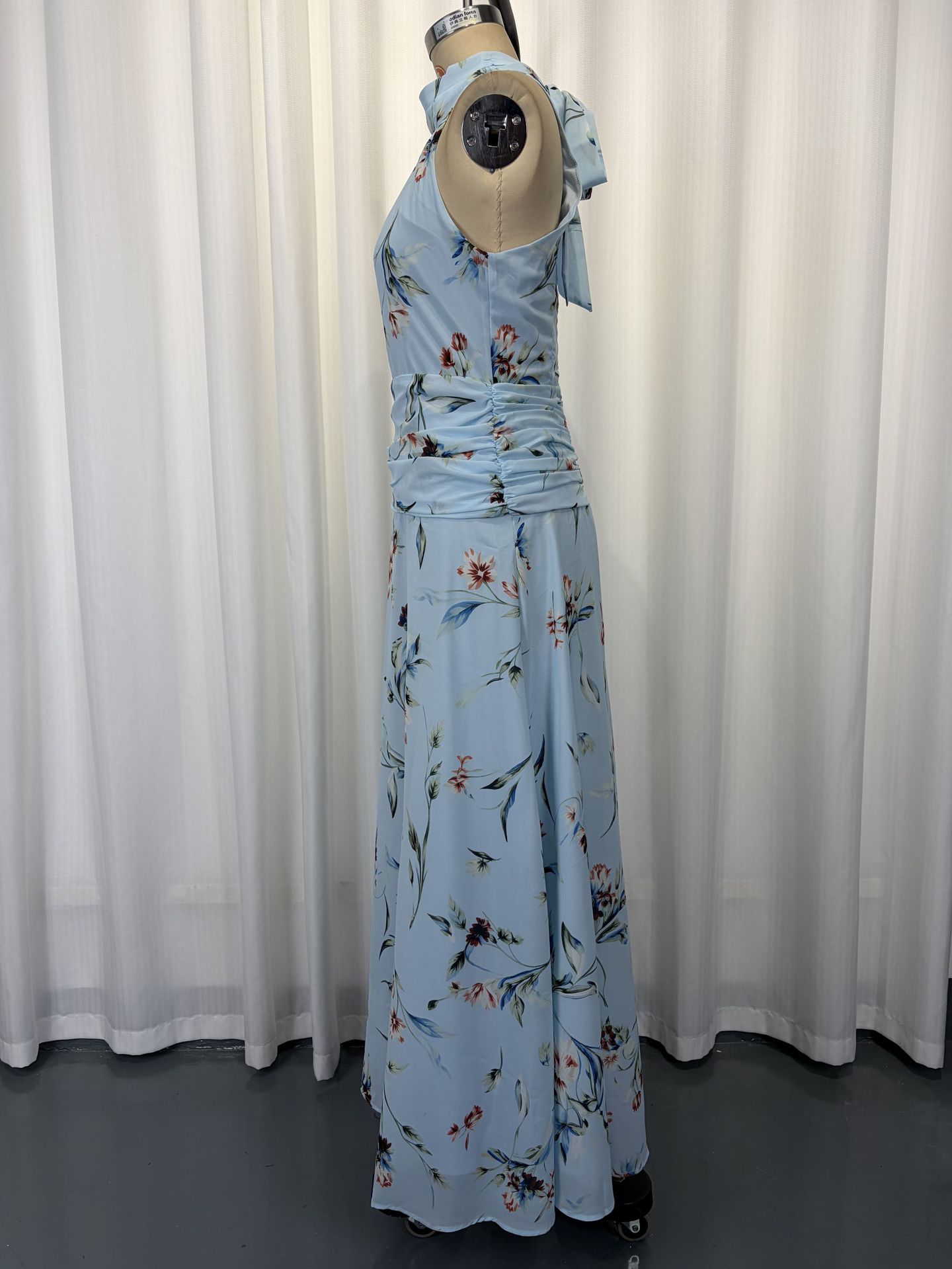 Light yellow printed maxi dress – halter neck fitted sleeveless long dress resort