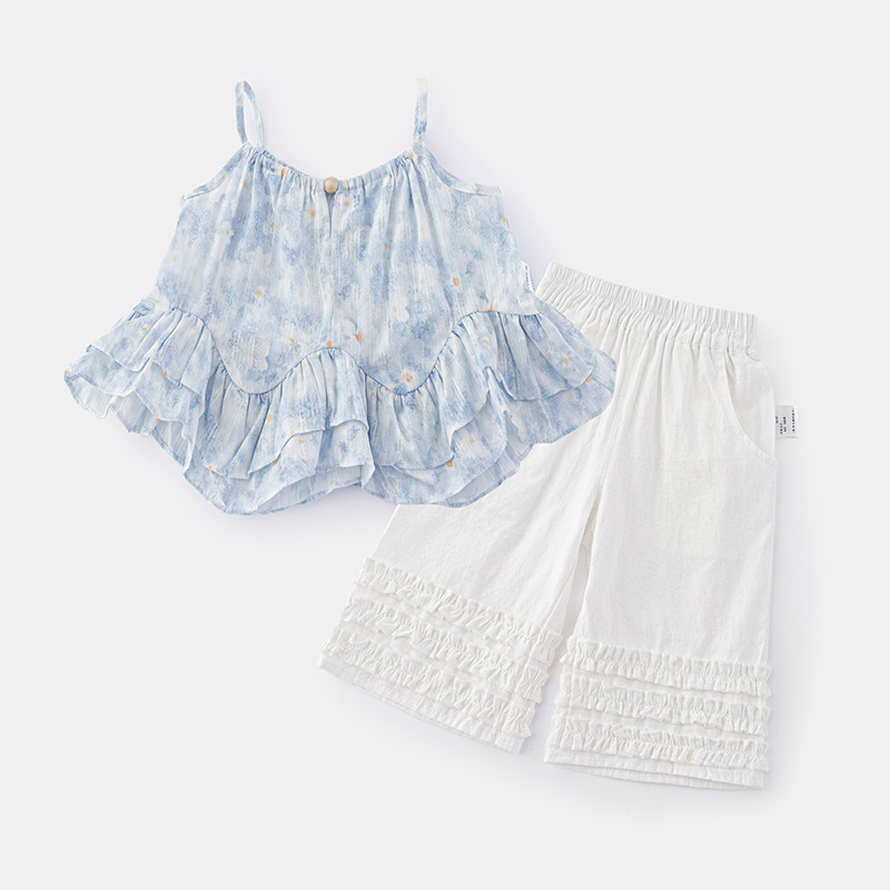Charming Two-Piece Set for Baby Girls Sleeveless Top and Pants, Stylish Summer Outfit for Toddlers