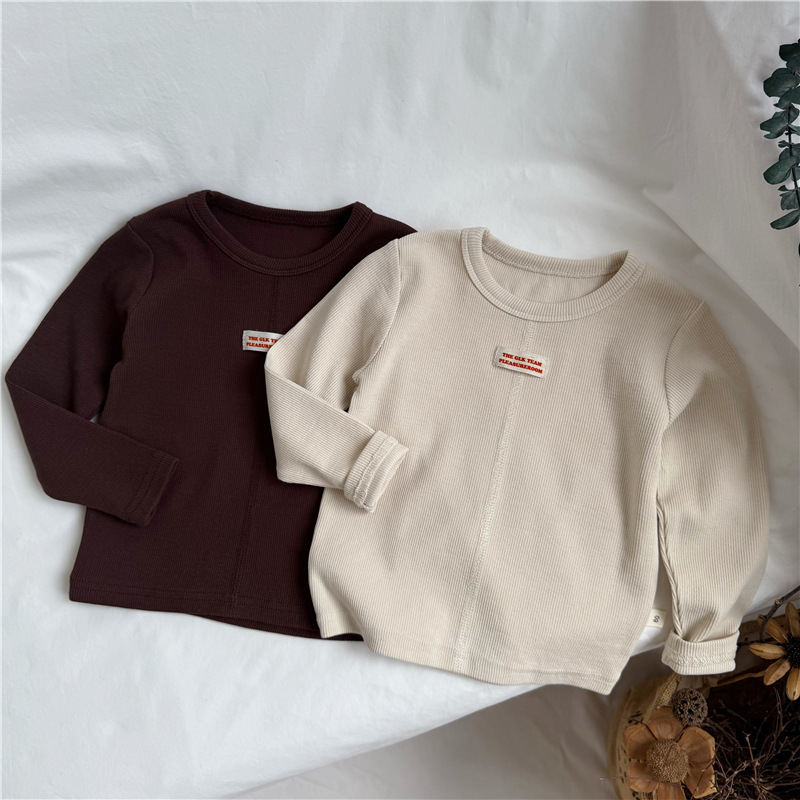 Mid line splicing letter label base shirt