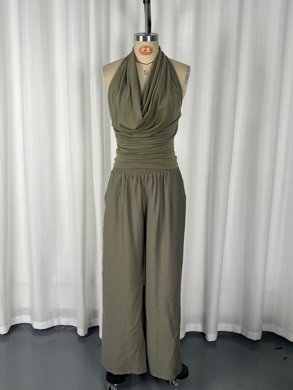 Halter neck loose pants co-ord dark gray – sleeveless top two-piece set women
