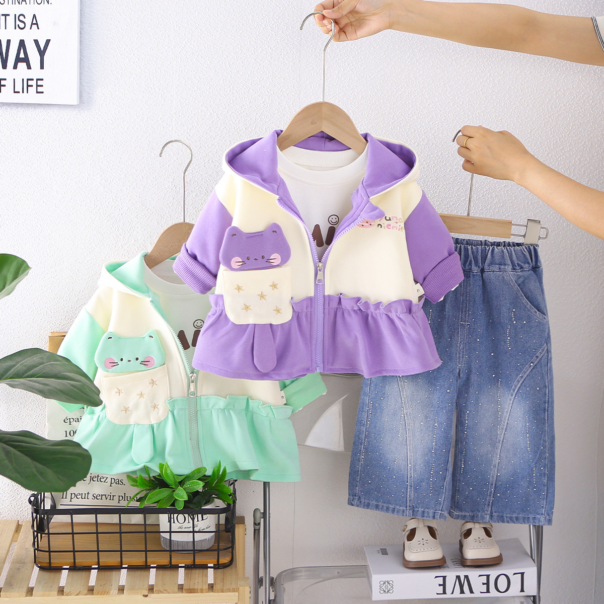 Baby girl autumn casual long sleeved three piece set