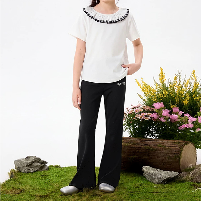 Girl's ruffled short sleeved T-shirt