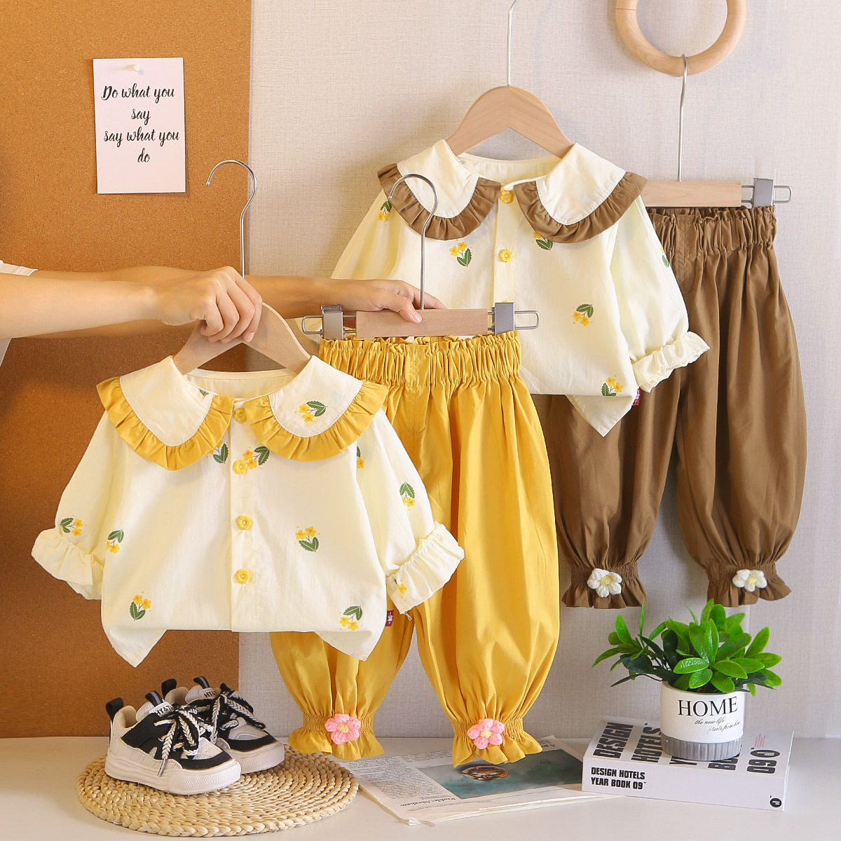 Long sleeved two-piece shirt for little girls