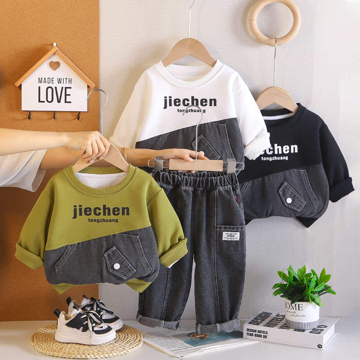 Baby autumn splicing long sleeved hoodie two-piece set