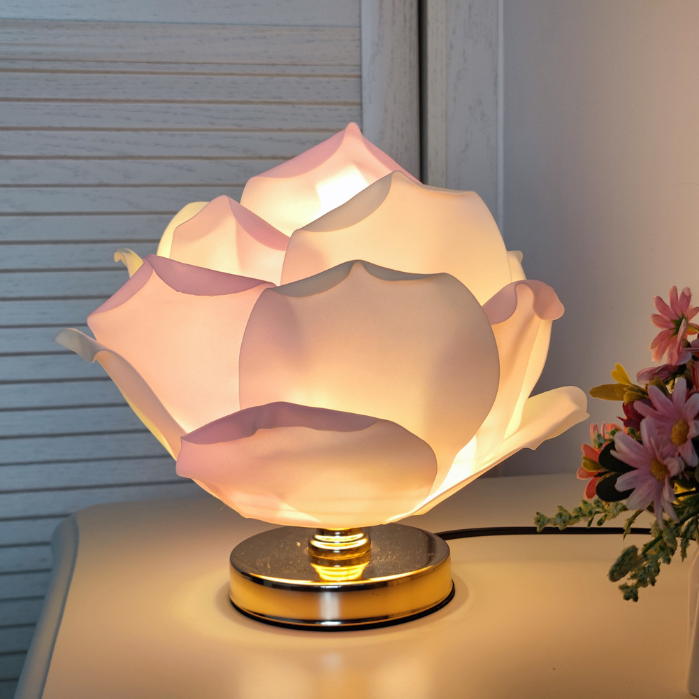 Creative Large Rose Flower Lamp Lotus Lamp for Girl's Bedroom, Romantic Atmosphere Wedding