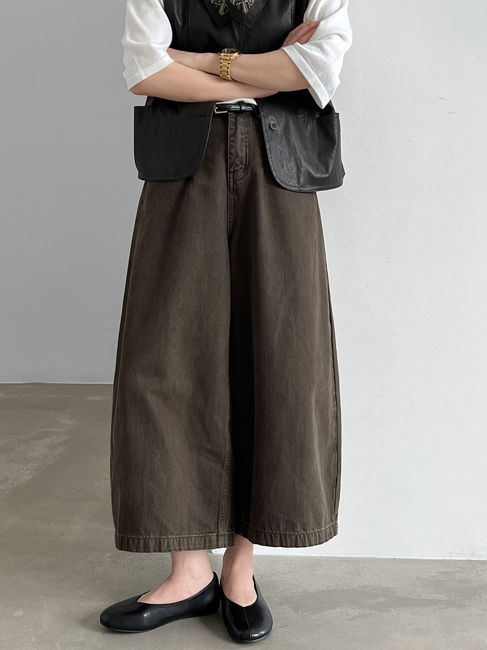 Cropped Belted Wide-Leg Jeans