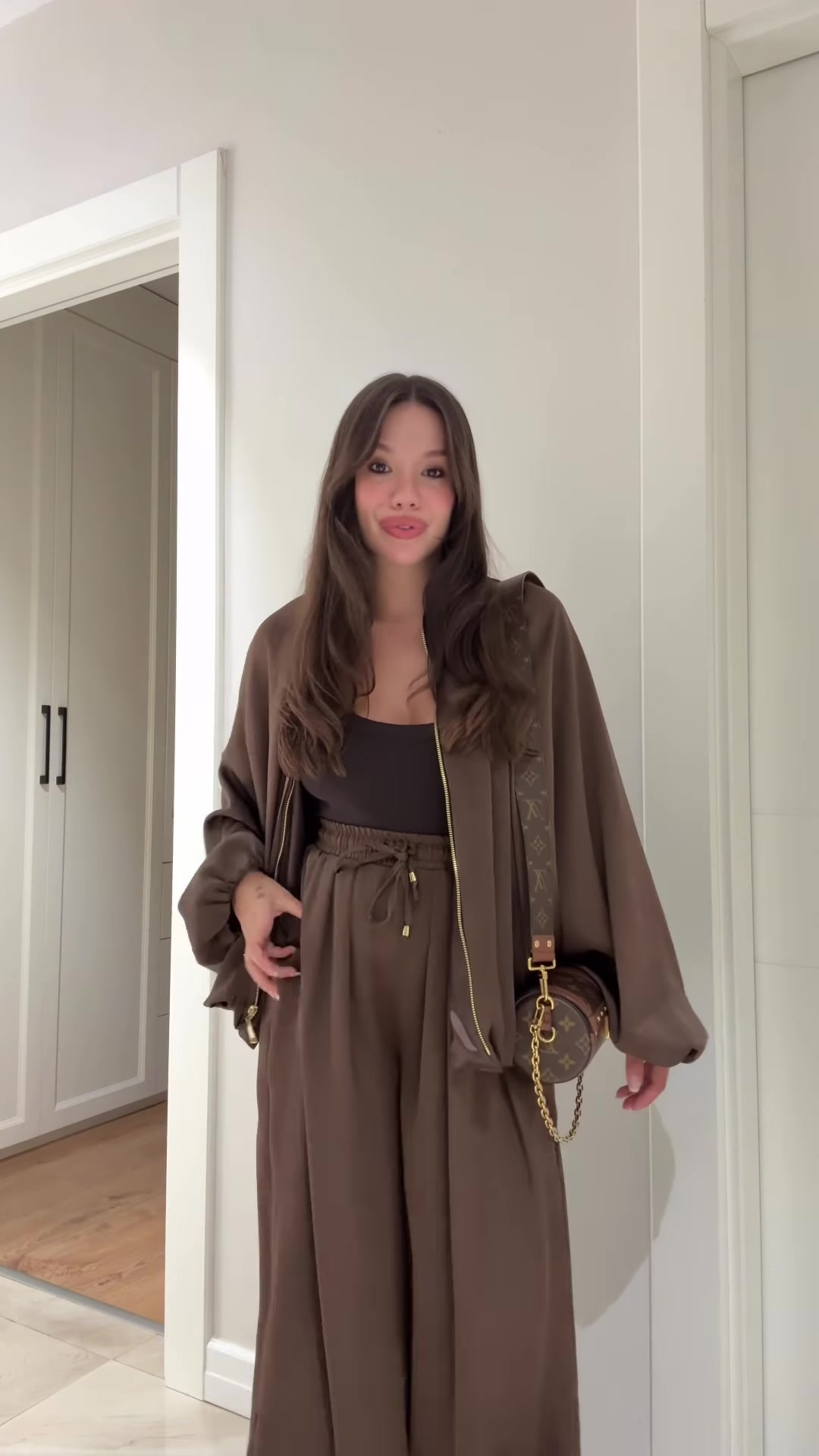 Flip collar two-piece set back view – long sleeve jacket and full length pants