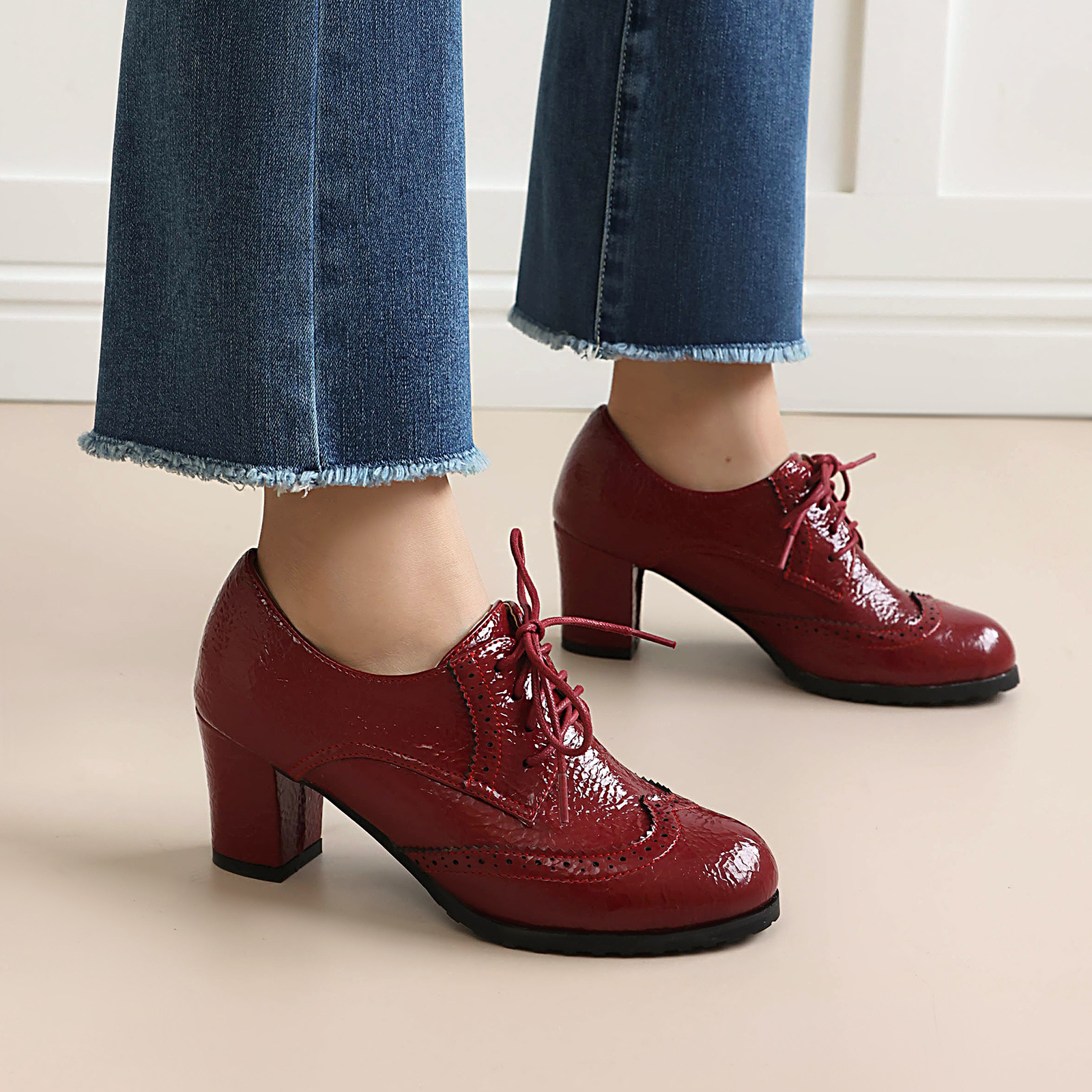 Spring and Autumn Fashion High-Heeled Lace-Up Block Shoes Oversized Lace-Up Brogue Dress Shoes Made