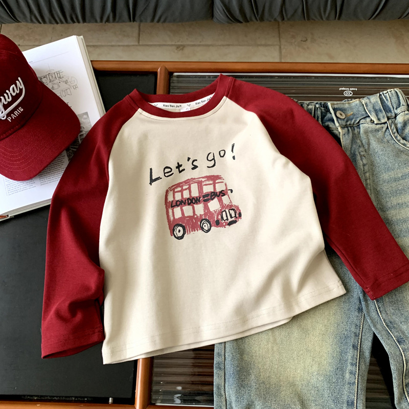Boys' long sleeved T-shirt for spring and autumn