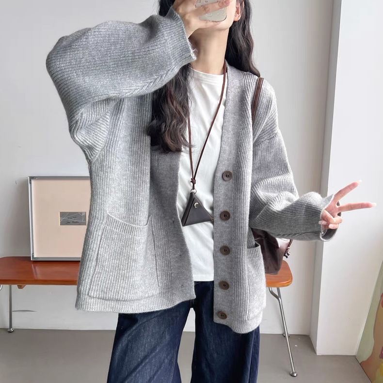 Knitted cardigan button pocket sweater jacket for women