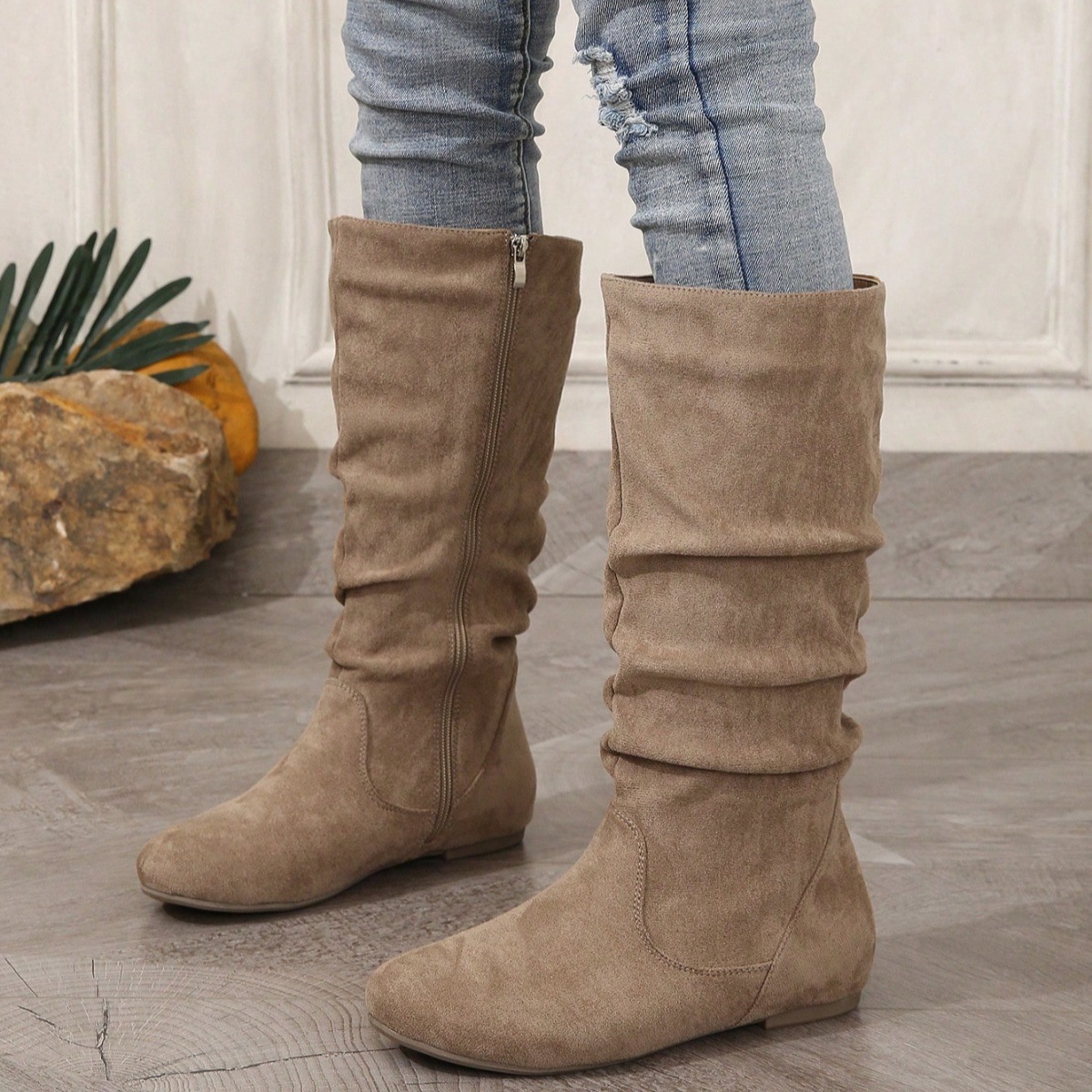 Women's mid-calf flat boots – dark khaki and red color options