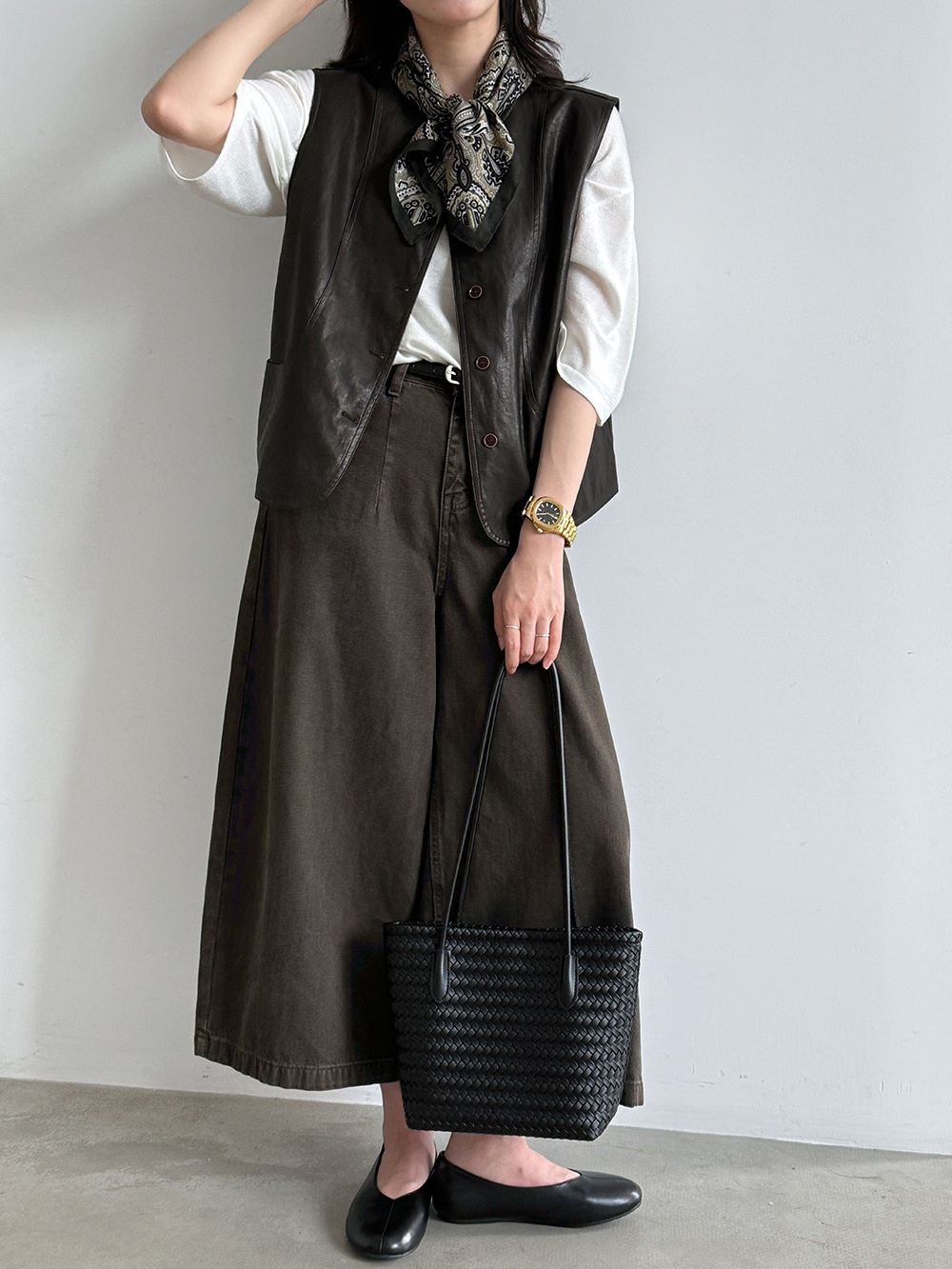 Cropped Belted Wide-Leg Jeans