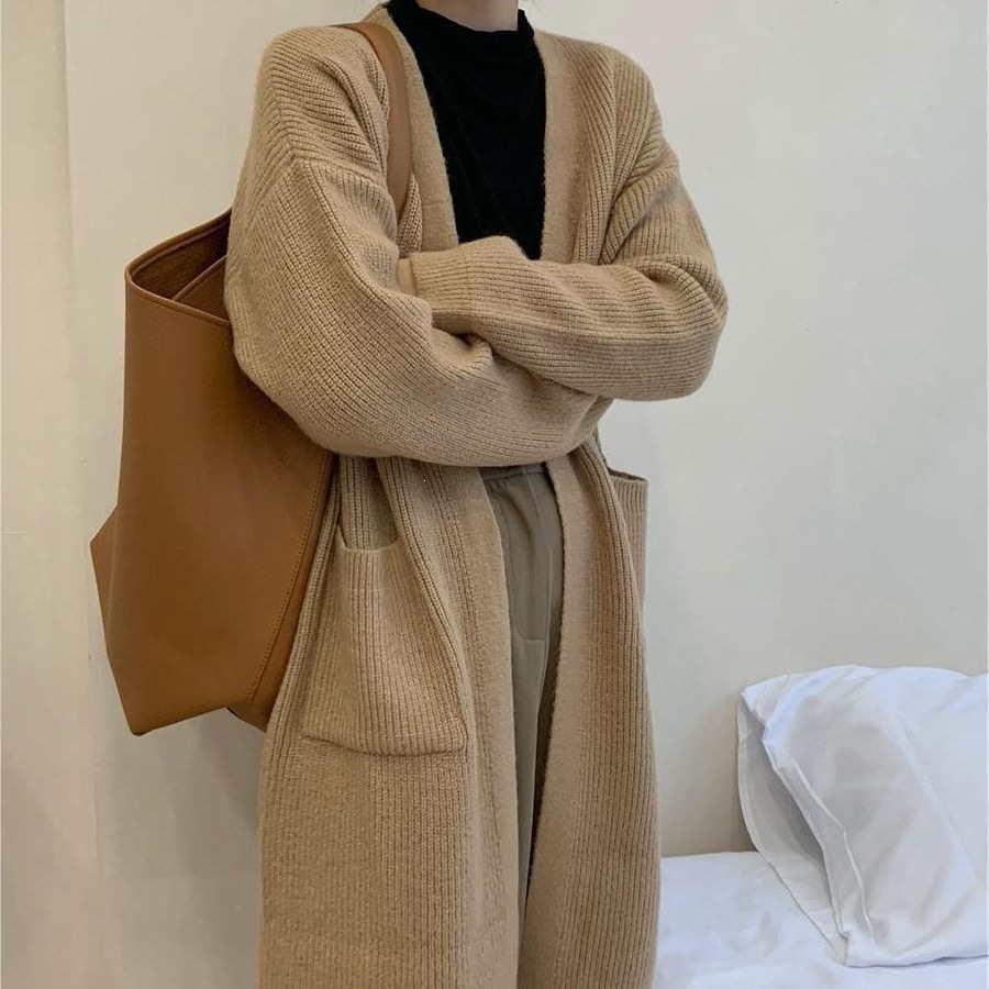 Pocket soft and sticky sweater jacket for autumn and winter