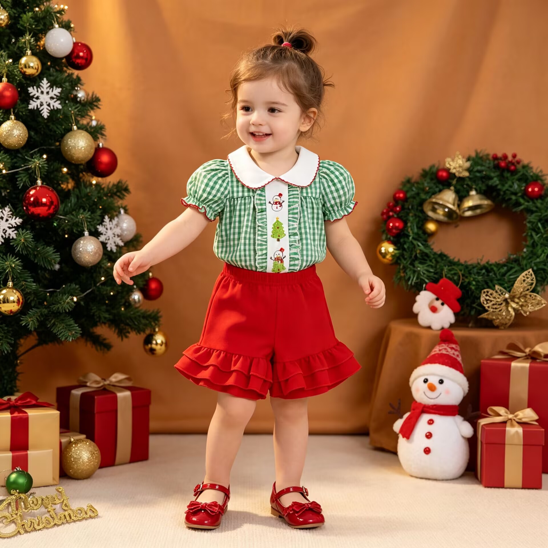 Christmas Girl's Outfit Green and White Plaid Christmas Tree Puff Sleeve Top Red Trimmed Shorts