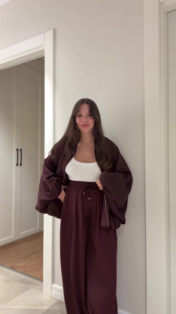Flip collar two-piece set in chestnut – model full length front view
