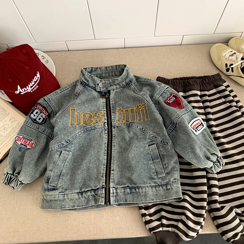 Collar denim outfit versatile for boys and girls
