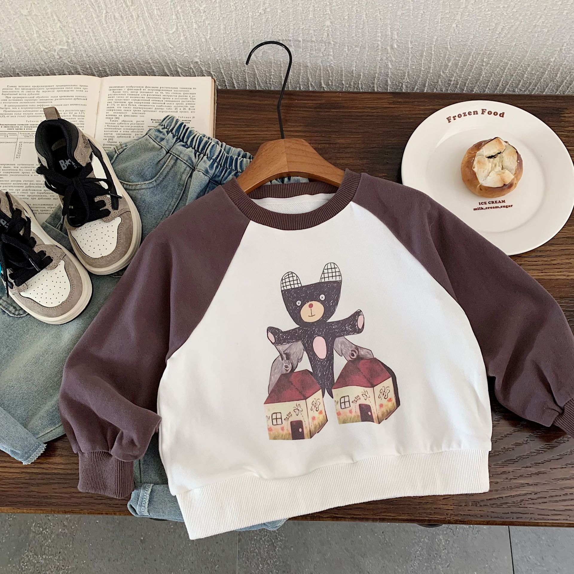 Printed raglan sleeves casual long sleeved top