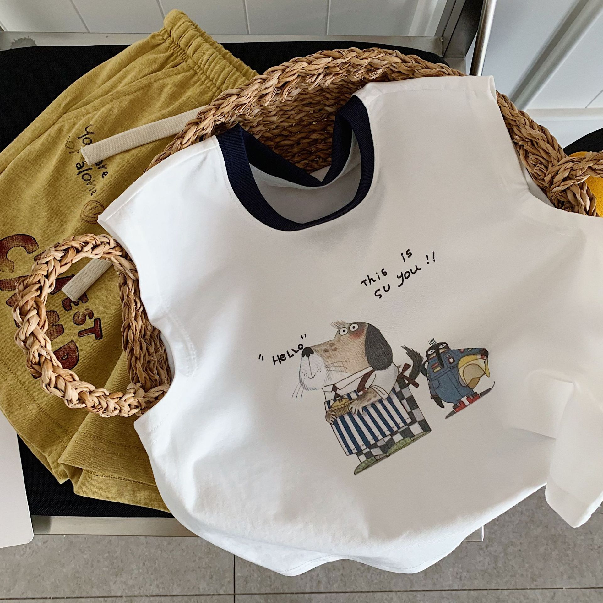 Children's sleeveless vest with cartoon print for boys and girls in summer