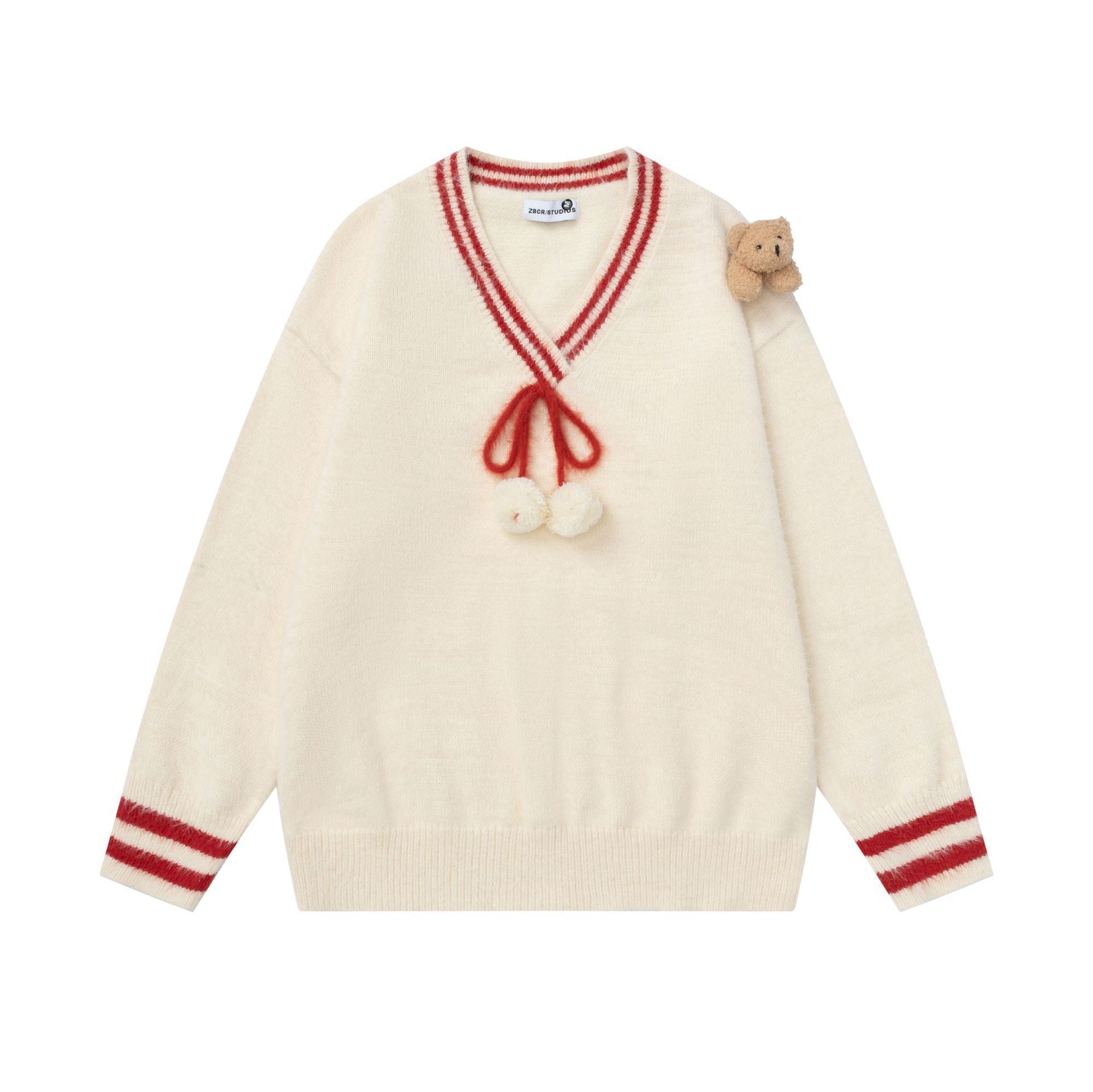 V-neck teddy bear pendant sweater