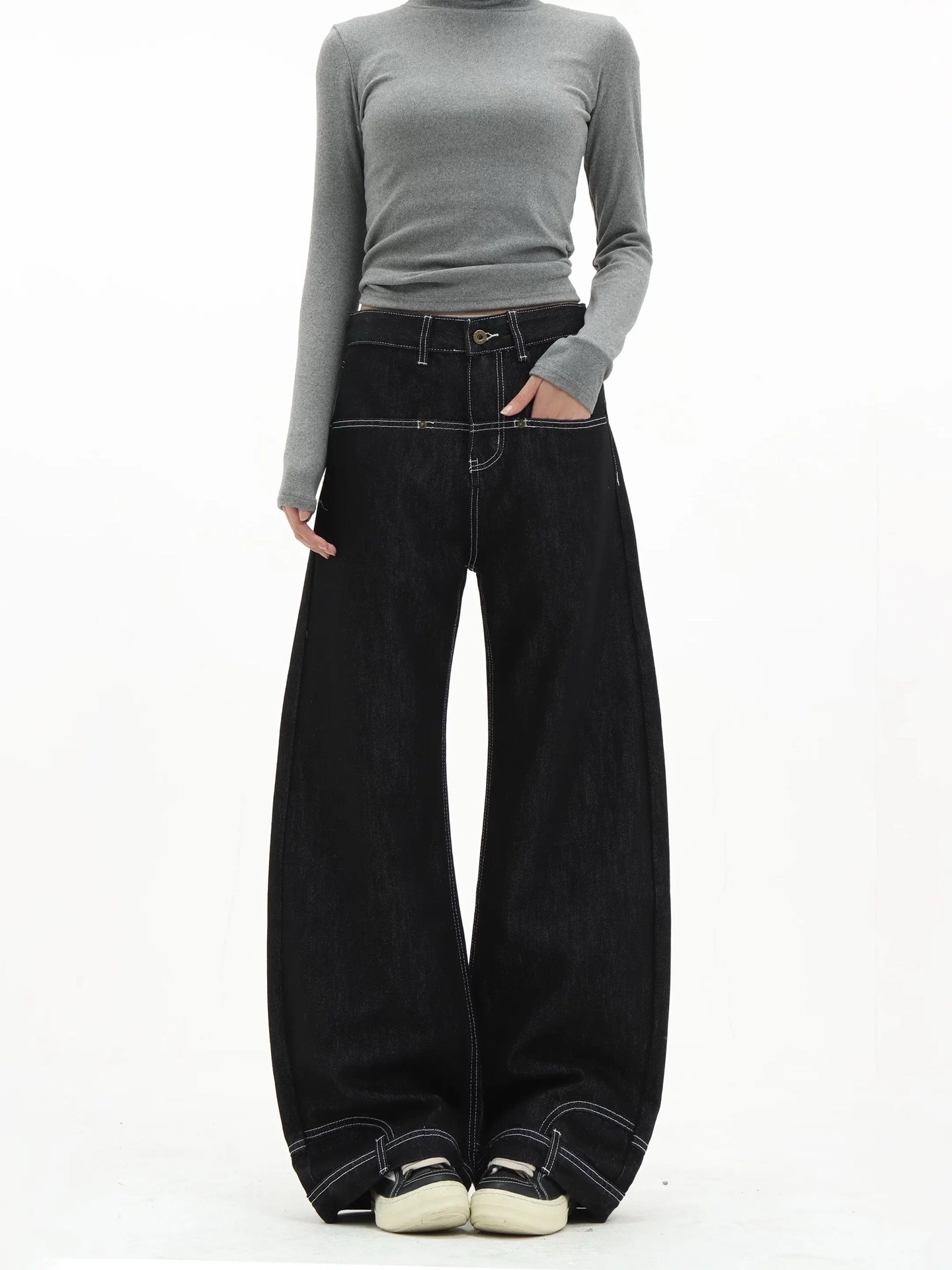 Patch-Detail Wide-Leg Jeans