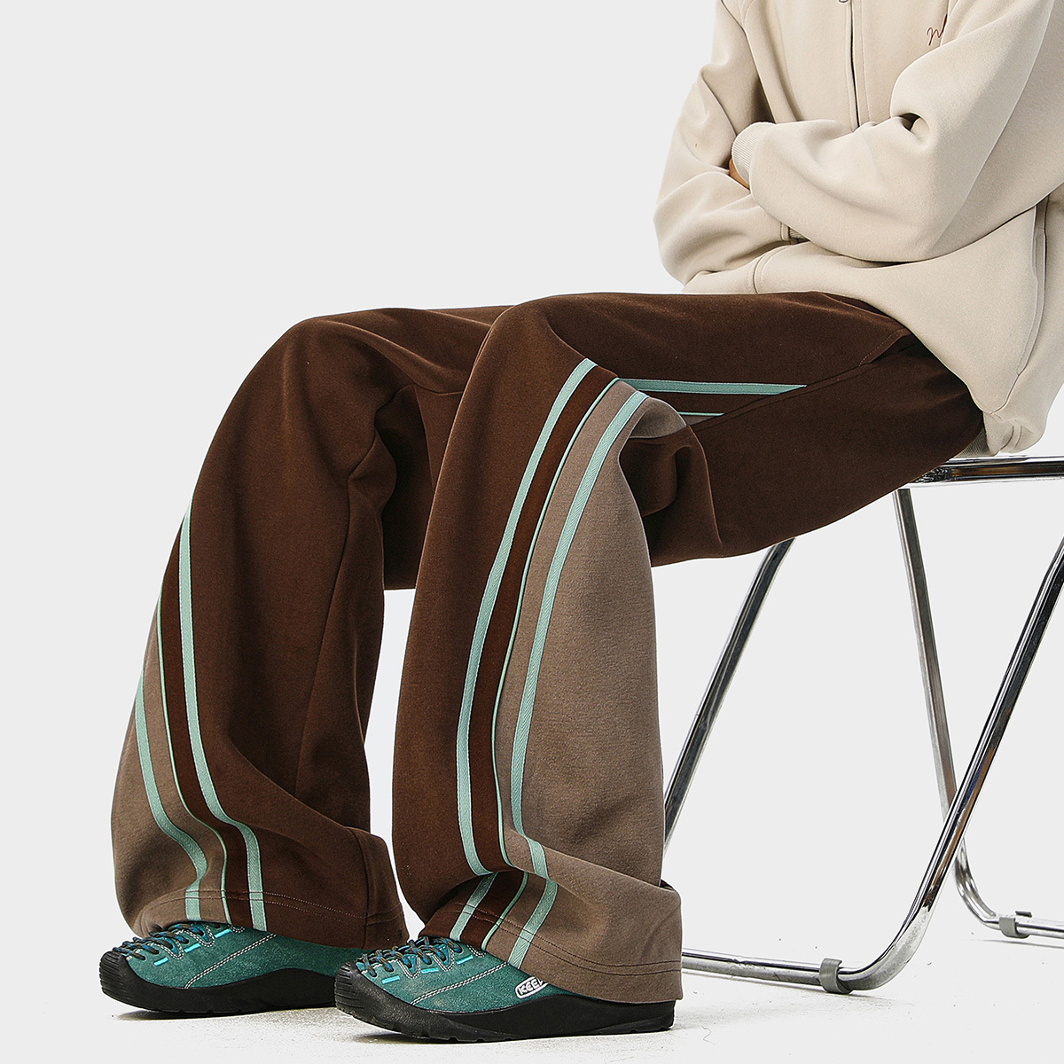 Color-Block Stripe Sports Sweatpants Men Autumn Winter New Fashion Brand Casual Pants Retro Loose