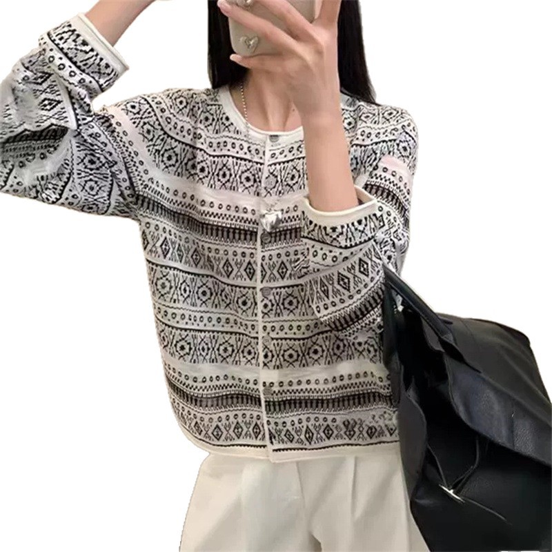 Women's Style Long Sleeve Jacquard Knit Cardigan