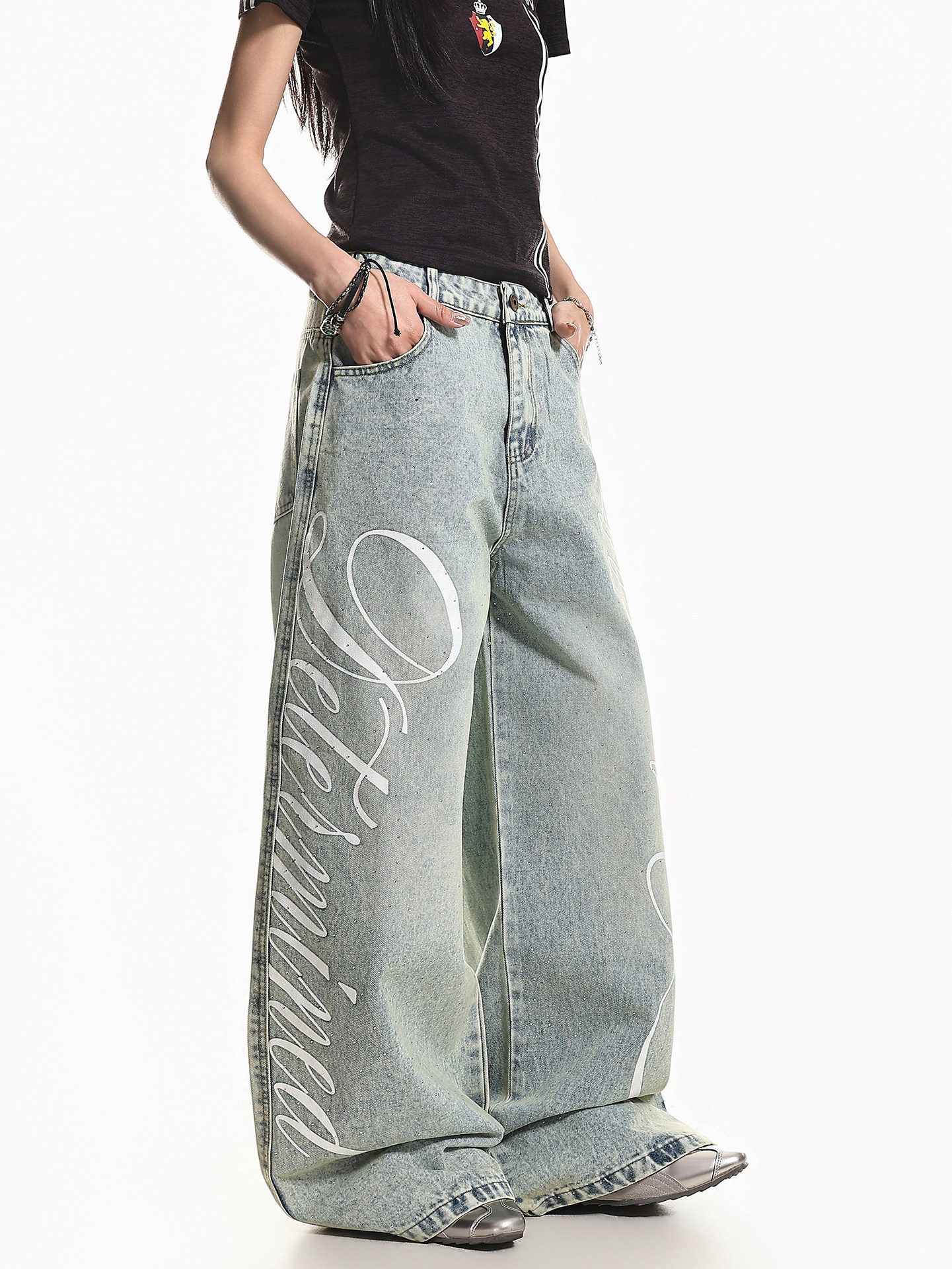 Light-Wash Wide-Leg Jeans