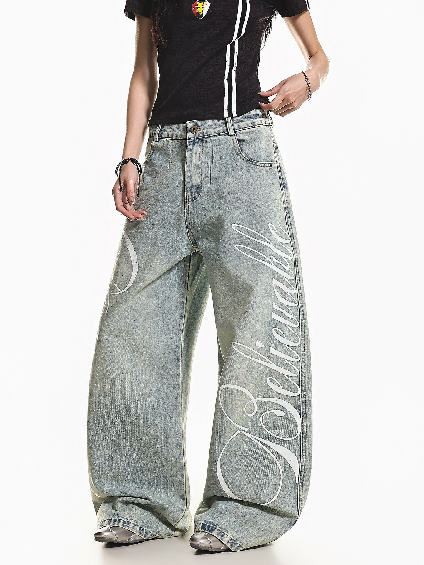 Light-Wash Wide-Leg Jeans
